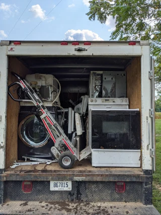 Mt Vernon Scrap JunkYard in Lexington (KY) - photo 2