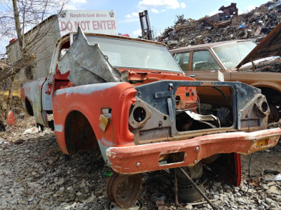 Isa Pick Pull Save JunkYard in Louisville (KY) - photo 3