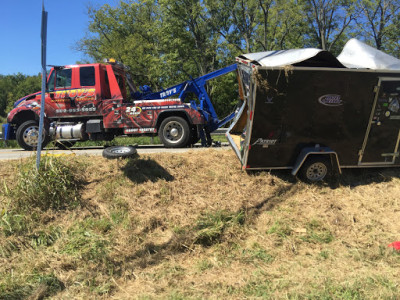 Troy's Wrecker Service JunkYard in Shepherdsville (KY) - photo 4