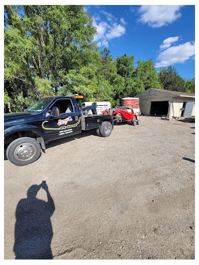 Scott's Towing and Tire Repair JunkYard in Lincoln (NE) - photo 3