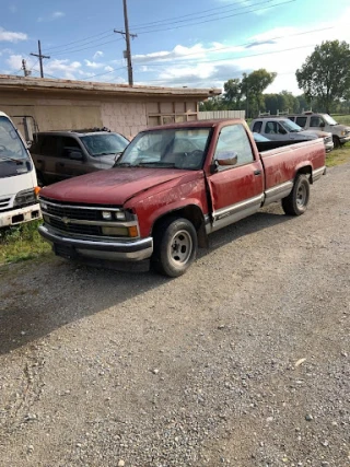 On-kaul Auto Salvage JunkYard in Milwaukee (WI) - photo 2