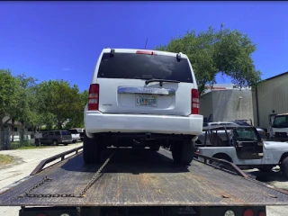 Towing and Junk Cars JunkYard in West Palm Beach (FL) - photo 4