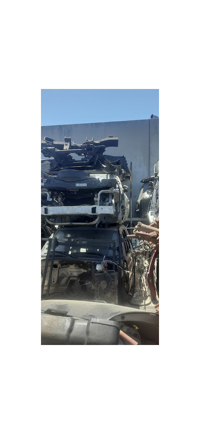 Avalance Truck JunkYard in Los Angeles (CA) - photo 1