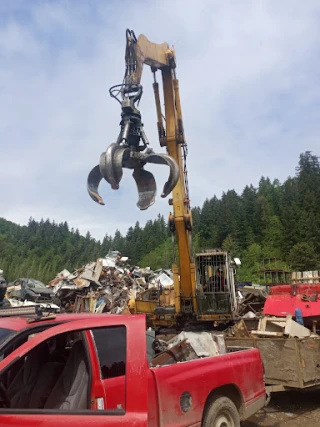 GT Metals & Salvage JunkYard in Longview (WA) - photo 2