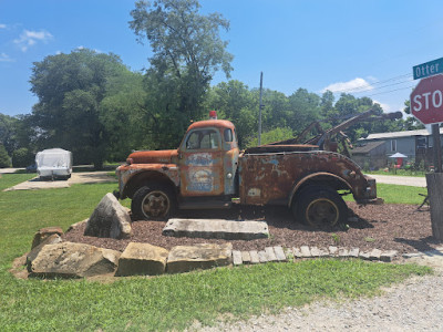 Hardintown Salvage JunkYard in Bridgetown (OH) - photo 2