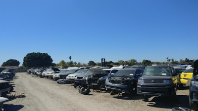 MG AUTOPARTS INC JunkYard in Yuma (AZ) - photo 4