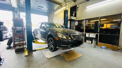 Hunts Point Auto Sales & Service JunkYard in Bronx (NY) - photo 1