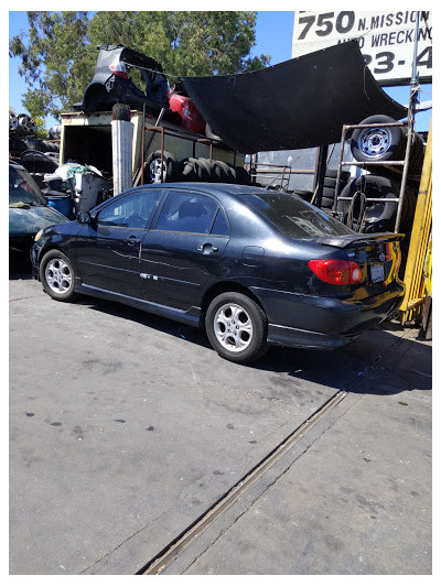 Motor City 2 Auto Wrecking JunkYard in Bakersfield (CA) - photo 3