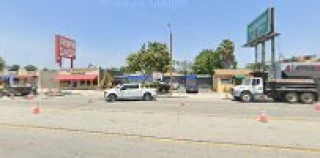 LA AUTO WRECKING JunkYard in West Covina (CA) - photo 2