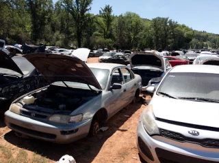 Kelseyville Auto Salvage JunkYard in Santa Rosa (CA) - photo 3