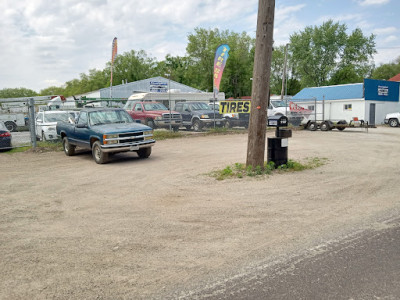 Countyside Auto Parts JunkYard in Peoria (IL) - photo 3