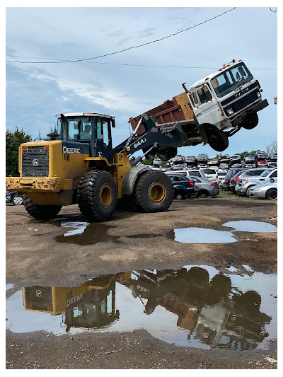 Stapleton Salvage JunkYard in Sioux City (IA) - photo 3