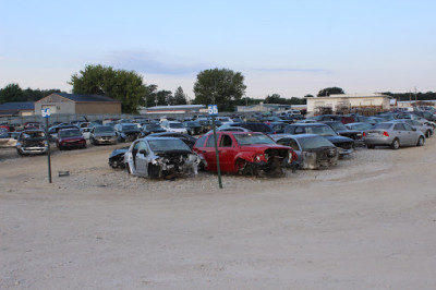 Waterloo Auto Parts Salvage Center JunkYard in Waterloo (IA) - photo 4