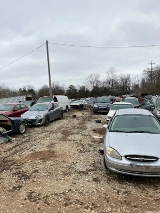 all parts auto salvage JunkYard in Springfield (MO) - photo 4