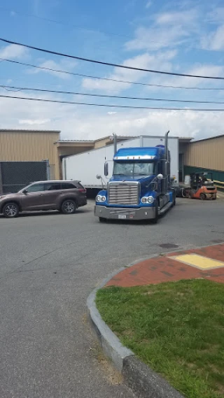 E Perry Iron & Metal Co JunkYard in Biddeford (ME) - photo 3