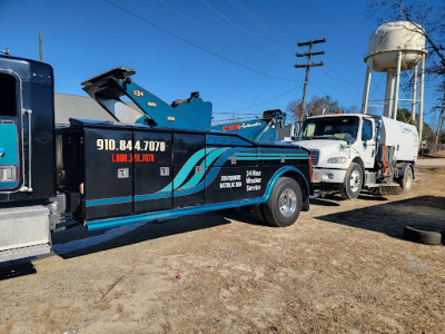 Cox Automotive and Wrecker Service JunkYard in Fayetteville (NC) - photo 4