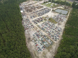 J & E Salvage JunkYard in Jacksonville (NC) - photo 4