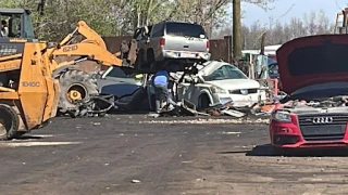 T and S Towing and Auto Recycling LLC JunkYard in Dayton (OH) - photo 3