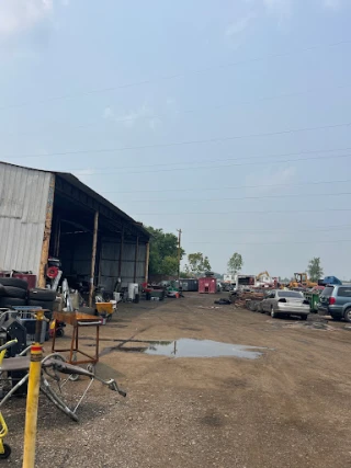 T and S Towing and Auto Recycling LLC JunkYard in Dayton (OH) - photo 4