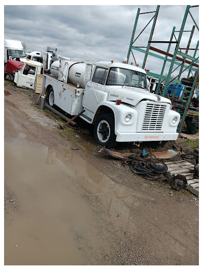 M&M Truck Parts JunkYard in Tulsa (OK) - photo 4