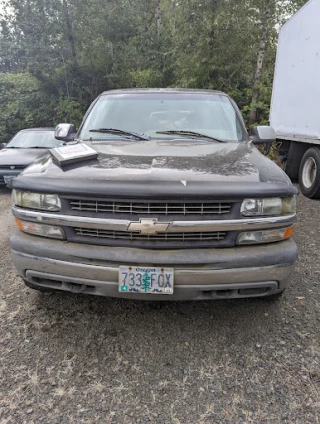 Fred Buys Junk Cars Lake Oswego JunkYard in Portland (OR) - photo 4