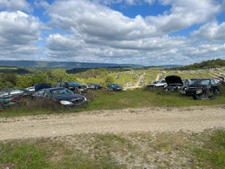 Alans Auto Parts & U Pull It Yard JunkYard in Allentown (PA) - photo 3