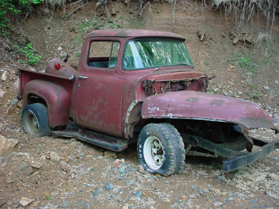 Old Blue Towing & Hauling JunkYard in Pottstown (PA) - photo 3