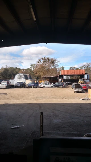 B & D Metal Recyclers JunkYard in North Charleston (SC) - photo 3