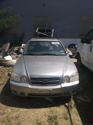 A W Automotive JunkYard in Memphis (TN) - photo 3