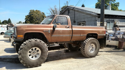 E-Z Auto Wrecking JunkYard in Seattle (WA) - photo 1