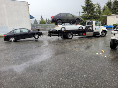 Billys Towing - Free car/truck removal CASH for junk cars Seattle JunkYard in Seattle (WA) - photo 2