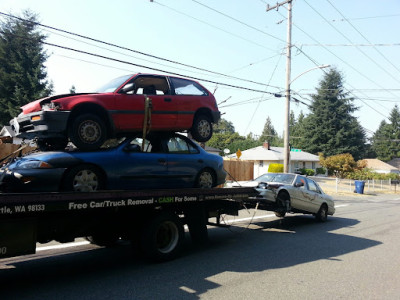 Billys Towing - Free car/truck removal CASH for junk cars Seattle JunkYard in Seattle (WA) - photo 4