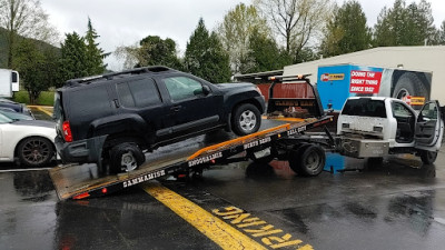 Clark's Towing JunkYard in Seattle (WA) - photo 3