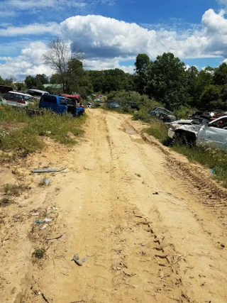 Glens Salvage JunkYard in Huntington (WV) - photo 2