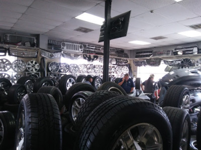 Market Street Used Auto Parts JunkYard in Channelview (TX) - photo 2