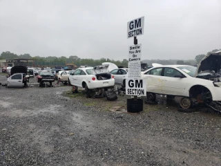 Pick-n-Save Roanoke JunkYard in Roanoke (VA) - photo 4