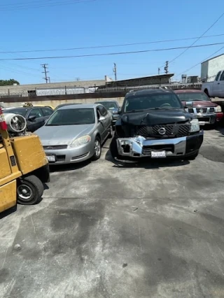 Naranjitos Junk Car JunkYard in Torrance (CA) - photo 4