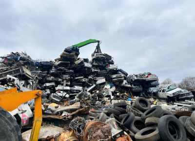 Roxbury Auto Wreckers JunkYard in Manhattan (NY) - photo 1