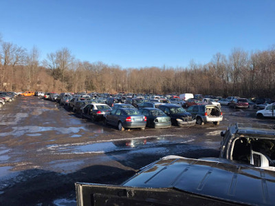 Roxbury Auto Wreckers JunkYard in Manhattan (NY) - photo 2