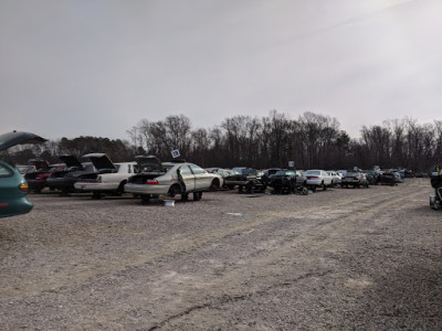 Pops Pick & Pay JunkYard in Richmond (VA) - photo 4