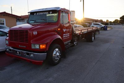 Wajay Towing Inc JunkYard in Miami Gardens (FL) - photo 1