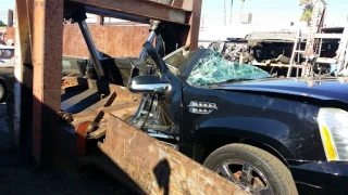 Northridge Auto Wrecking JunkYard in Inglewood (CA) - photo 3