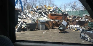 Alderman-Dow Iron & Metal Co JunkYard in New Haven (CT) - photo 3