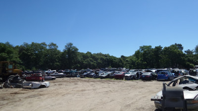 J & V Auto Salvage Inc JunkYard in Hempstead Township (NY) - photo 1