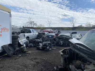 The Guys Junking Cars LLC- Elizabeth Junk Cars JunkYard in Elizabeth (NJ) - photo 2