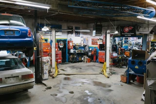 Cliffmotor Auto Parts & Auto Repairs JunkYard in Newark (NJ) - photo 2