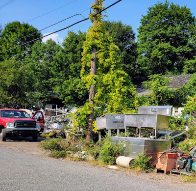 Kucharski's Salvage JunkYard in Newark (NJ) - photo 3