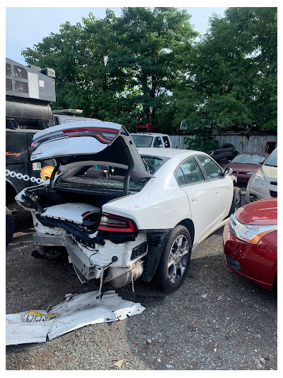 Hawks Junk Car Buys JunkYard in Trenton (NJ) - photo 3