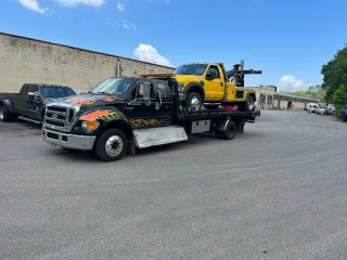 Tow Truck Newark NJ JunkYard in Newark (NJ) - photo 3