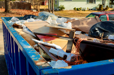 Danny's Junk Car & Towing JunkYard in Smithtown Township (NY) - photo 2